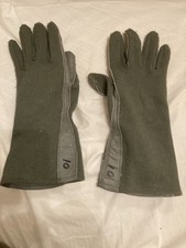 Grey gauntlet nomex gloves