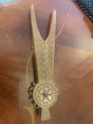 Vintage wooden hand carved - vintage,
