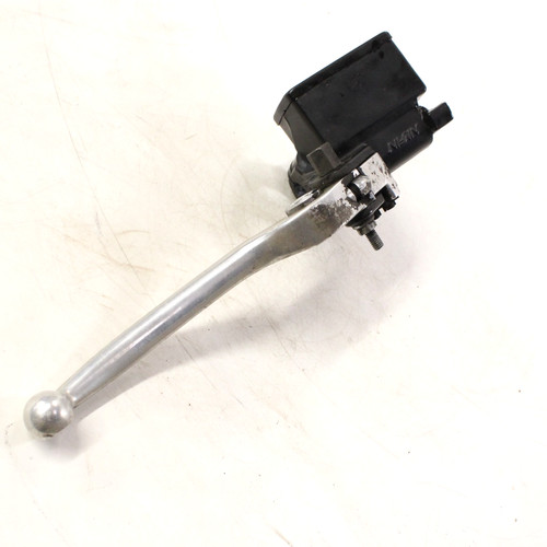 Suzuki front brake master - front,