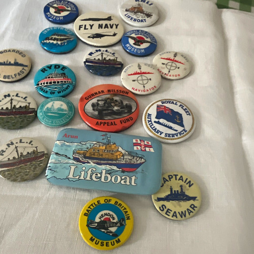 Rnli lifeboat metal - lifeboat, badges