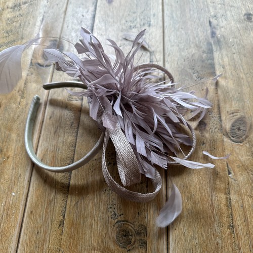 Bees millinery fascinator - j,
