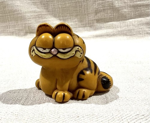 Garfield vintage pvc figure - vintage, 2"