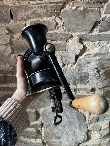 Vintage salter cast iron - cast,