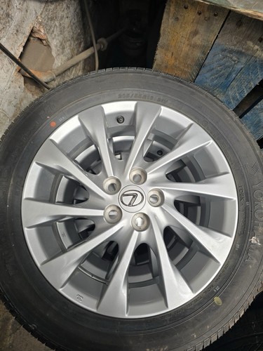 Lexus wheels tyres ct200h - x4,