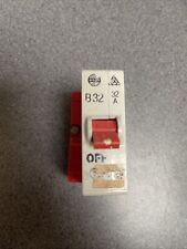 WYLEX 32 AMP Type B MCB CIRCUIT BREAKER PUSH PLUG IN B32 32A Fuse Carrier
