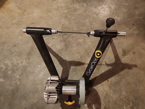 Cycleops fluid indoor bike - 2,