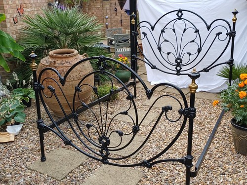 Vintage kingsize cast iron - kingsize,