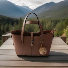 LADIES HANDBAG, BRAND NEW