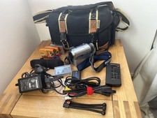 Sony DCR-TRV33E Mini DV Digital Handycam Video Camera Recorder Camcorder +Extras