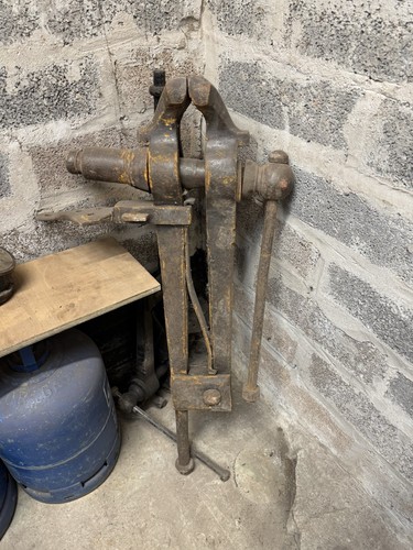Blacksmiths leg vice - vice, 6.5inch