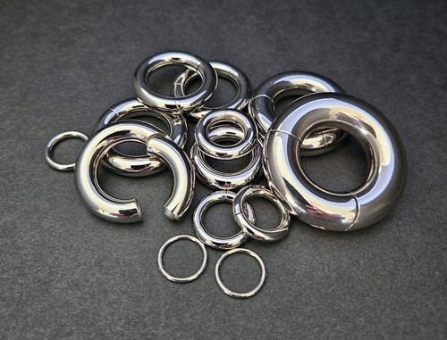Steel hinged clicker - hinged, ring