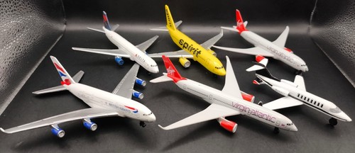 Airline model plane bundle - model,