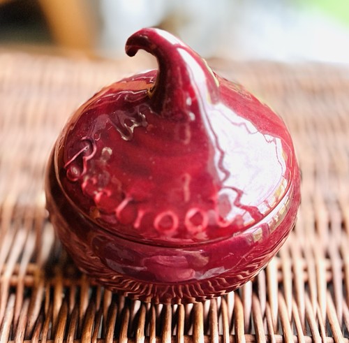 Vintage 1970s beetroot - 1970s, storage