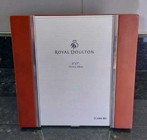Royal doulton photo frame - doulton,