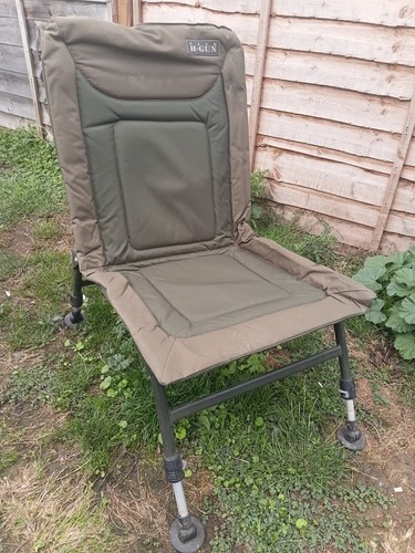 Nash gun fishing chair with - h-gun,