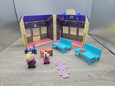 Peppa Pig School House