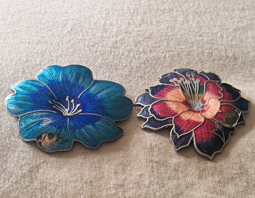 Vintage 1970s enamel flower - 1970s,