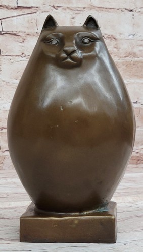 Modern art bronze - bronze-, cat