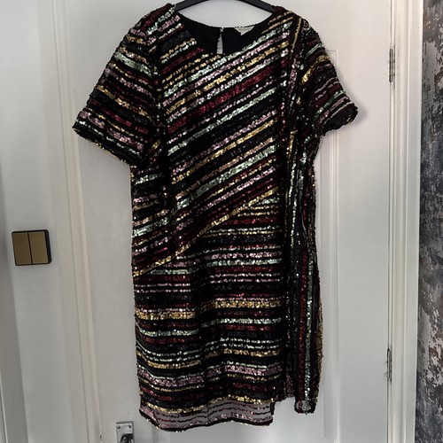 Monsoon ladies size - 22, sequin