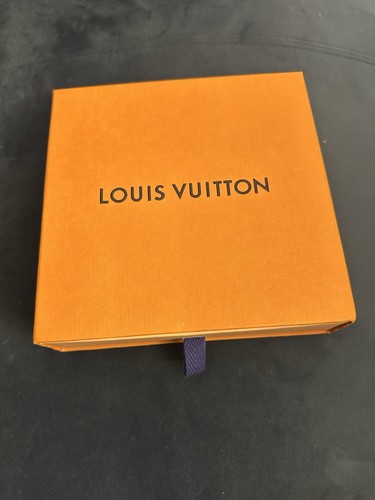Authentic empty louis vuitton - empty,