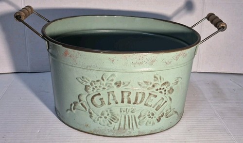 Rustic sage green garden - green, no