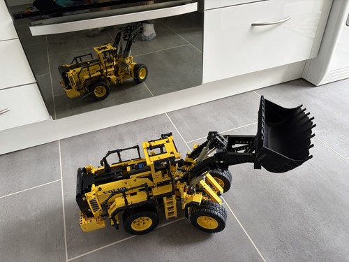 Lego technic 42030 volvo l350f - technic,
