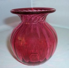 BEAUTIFUL SMALL HAND BLOWN