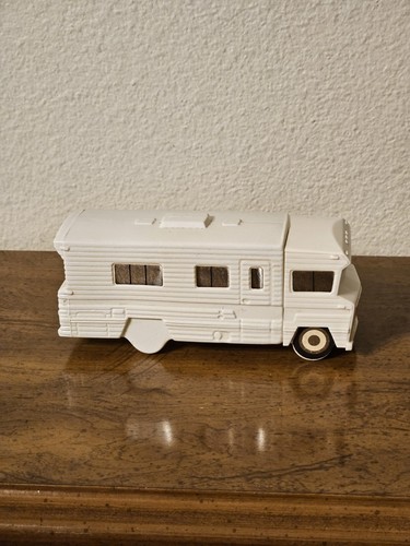 Avon winnebago motor home - winnebago,