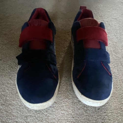 Clarks juniors size uk2 - clarks,