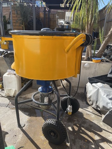 Forced action resin mixer - forced,