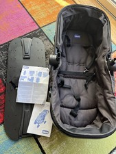 Chicco Urban Plus Seat Unit/carrycot And Plastic Base - Immaculate- Black