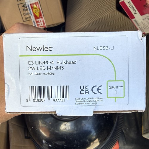 Newlec bulkhead led m - newlec, 2w