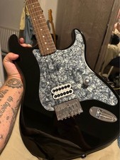 Tom Delonge Squier Strat