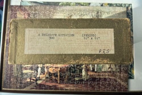 Victory artistic gold box - gold,