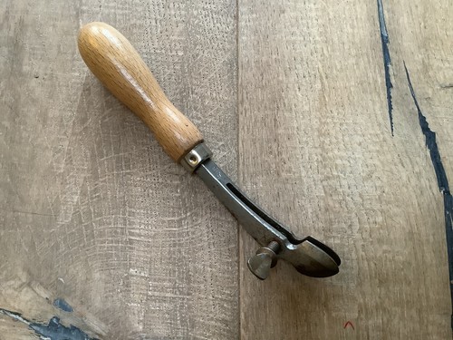 Saddlers harness makers - saddlers,