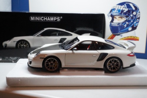Minichamps 2011 porsche 911 - 2011,