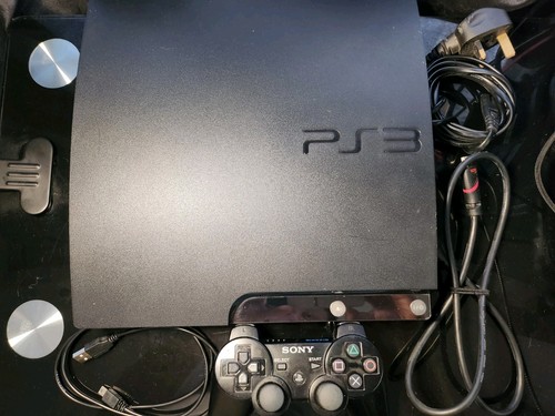 Playstation slim console - 3,