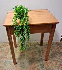 Vintage School Desk With Lift