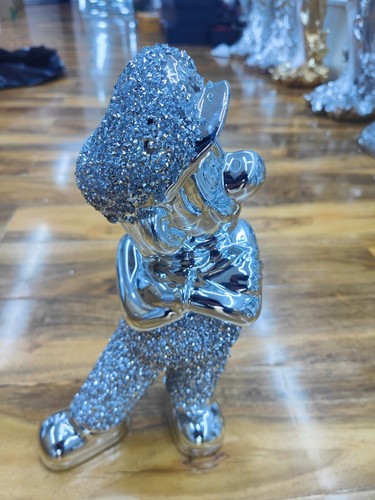 Crushed diamond mario silver - diamond,