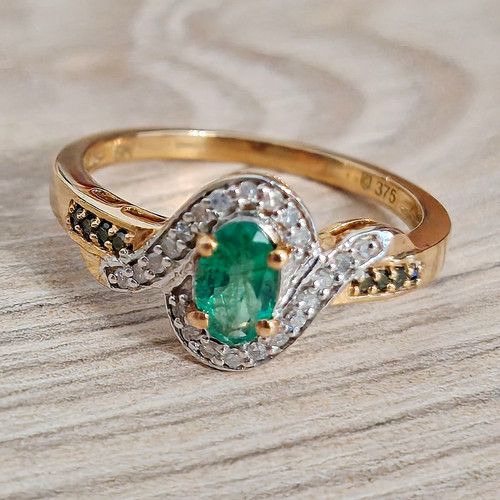 9ct yellow gold - yellow,