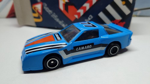 Corgi chevrolet camaro - chevrolet,