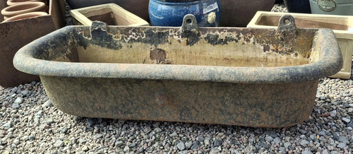 Vintage cast iron - iron, feeder