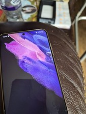 Samsung S9 in Beautiful Condition