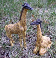 Giraffe Couple Figurine Pair