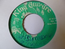 R. Dallas - She's A Modeller