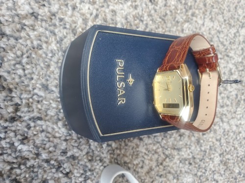 Vintage gold tone - gold, pulsar