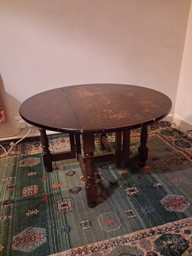 Coffee table small - table,, vintage