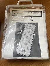 Vintage 1970s Traditional