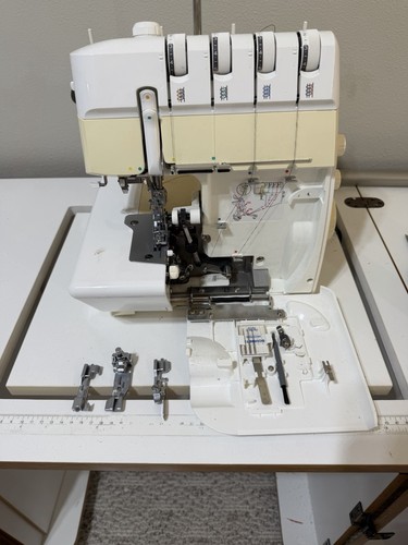 Bernina 1100da household - bernina,