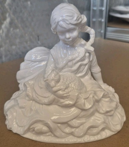 Royal worcester figurine - worcester, "safe